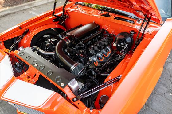 1971 Camaro engine bay, photo 1